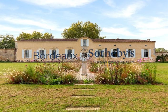 Image No.15-4 Bed Property for sale