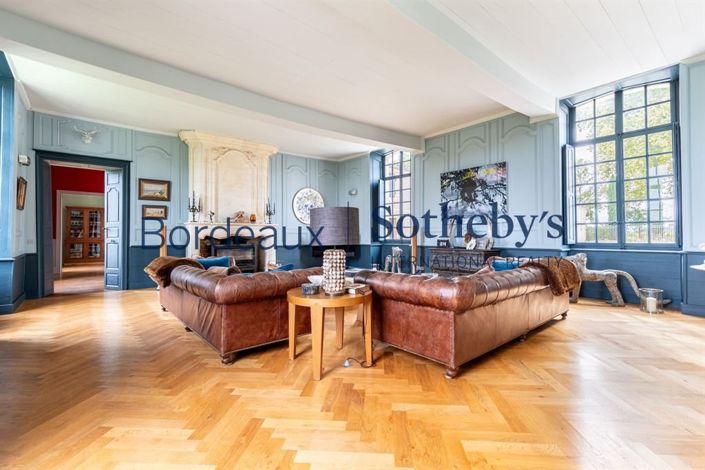 Image No.5-4 Bed Property for sale