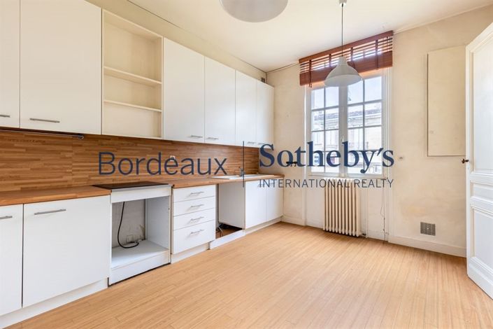 Image No.11-5 Bed House for sale