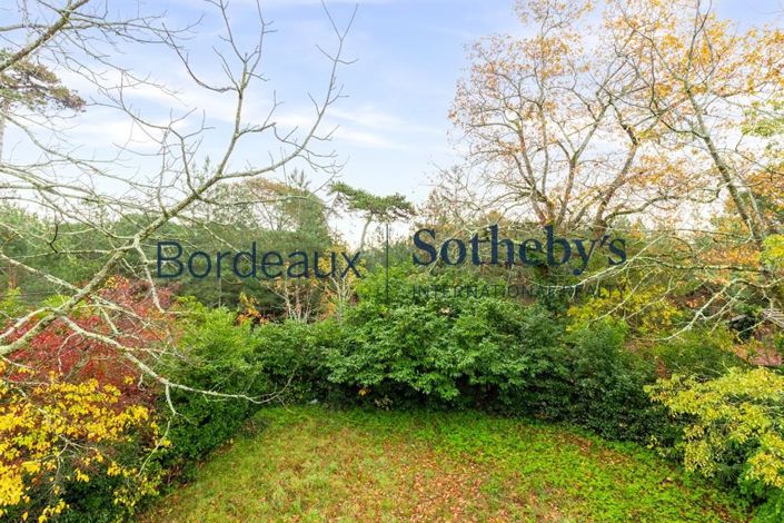 Image No.7-5 Bed House for sale