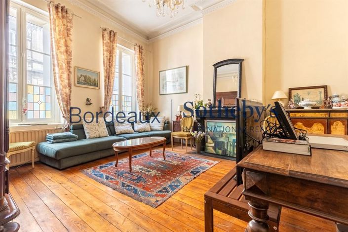 Image No.5-9 Bed House for sale