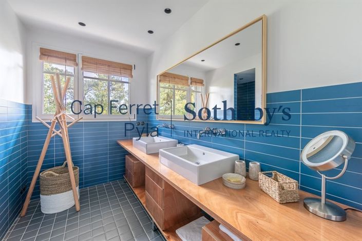 Image No.14-5 Bed House for sale
