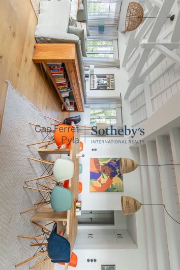 Image No.5-5 Bed House for sale