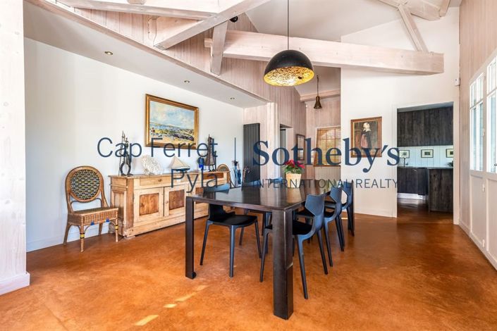 Image No.10-5 Bed House for sale