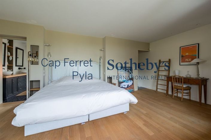 Image No.10-5 Bed House for sale