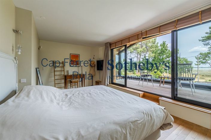 Image No.9-5 Bed House for sale