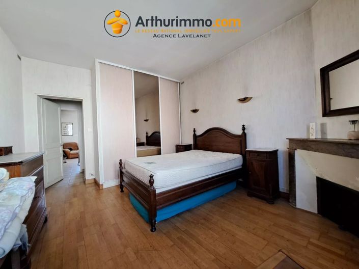 Image No.10-3 Bed House for sale