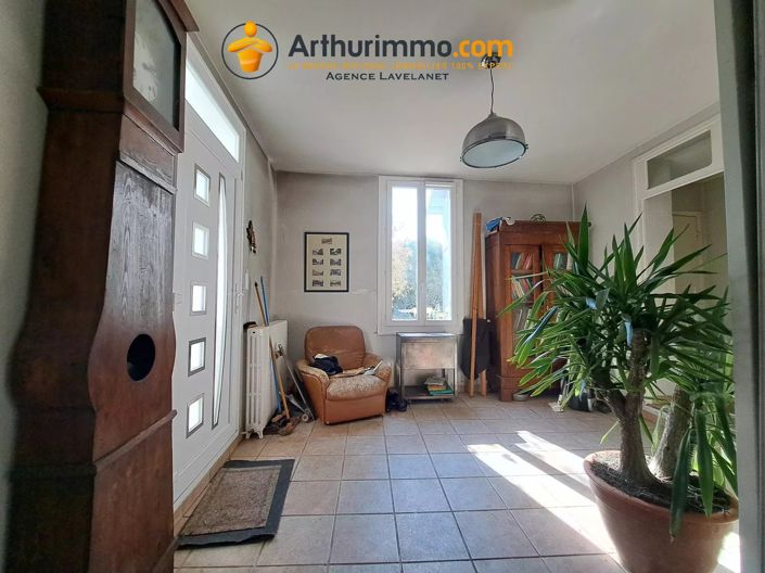 Image No.2-3 Bed House for sale