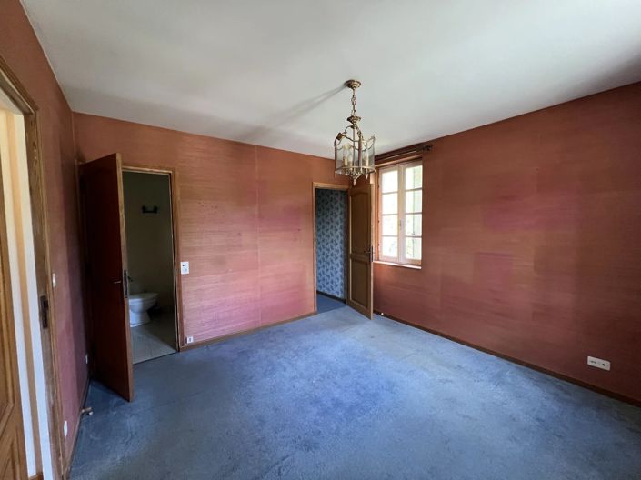 Image No.12-6 Bed House for sale