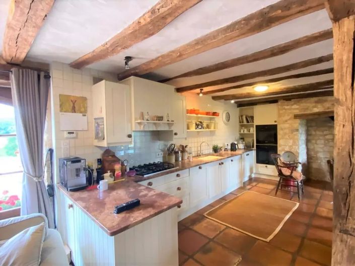 Image No.19-5 Bed House for sale