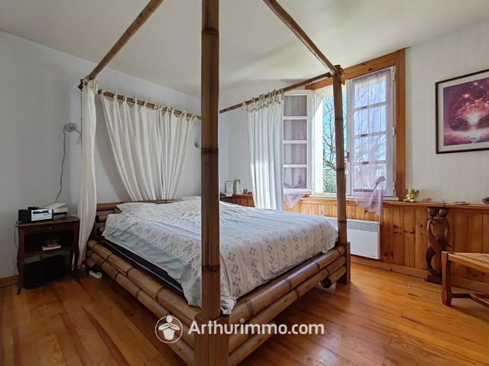 Image No.6-4 Bed House for sale