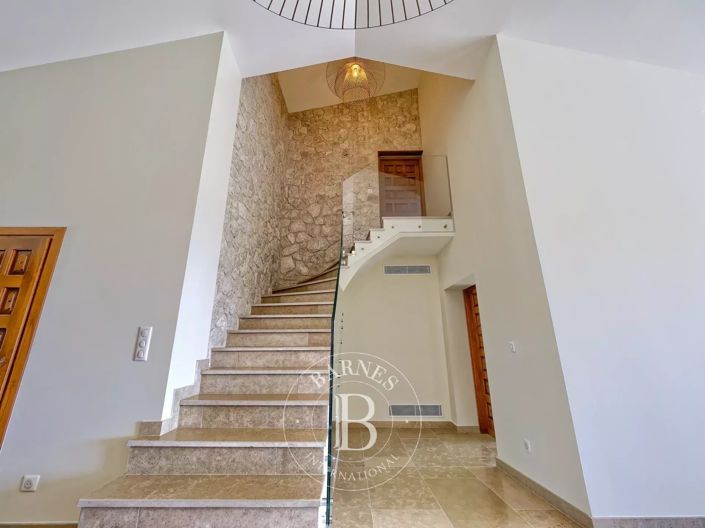Image No.15-4 Bed House for sale
