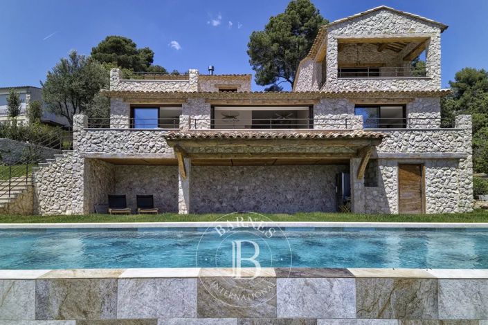 Image No.2-4 Bed House for sale