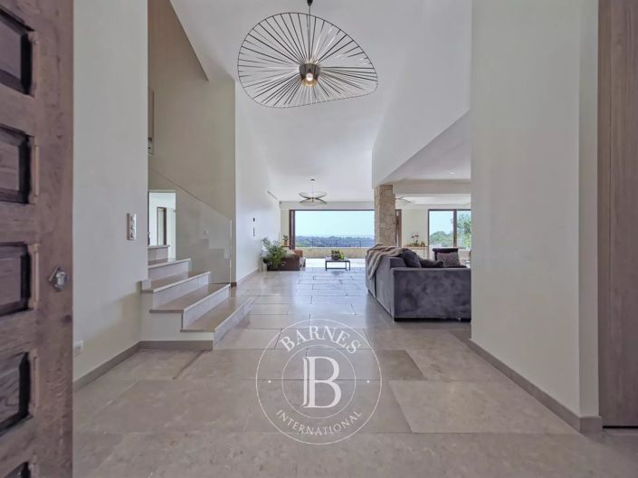 Image No.5-4 Bed House for sale