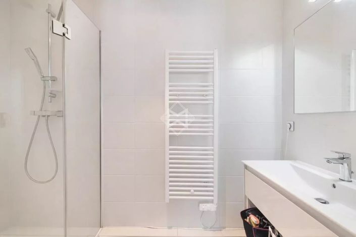 Image No.12-3 Bed Apartment for sale