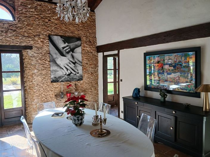 Image No.6-4 Bed House for sale