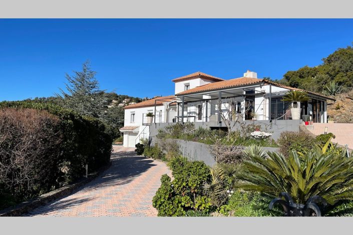 Image No.4-4 Bed House for sale
