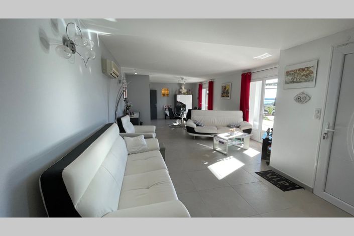 Image No.6-4 Bed House for sale