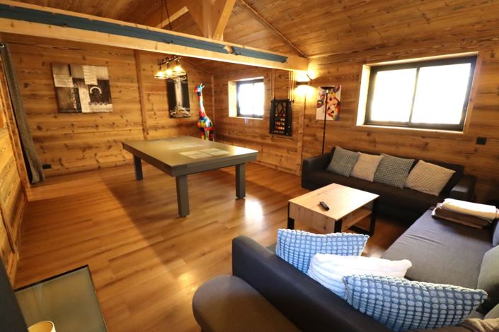 Image No.3-5 Bed House for sale