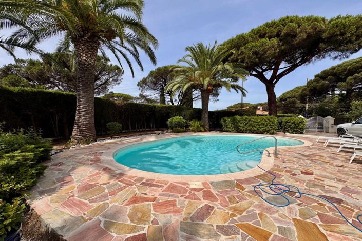 Image No.2-5 Bed House for sale