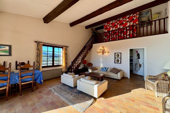 Image No.4-6 Bed House for sale