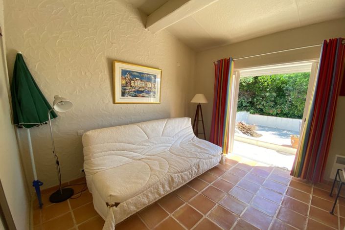 Image No.11-4 Bed House for sale
