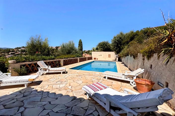 Image No.3-4 Bed House for sale
