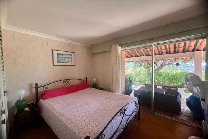 Image No.10-4 Bed House for sale