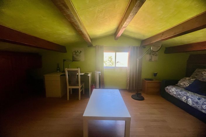 Image No.12-4 Bed House for sale