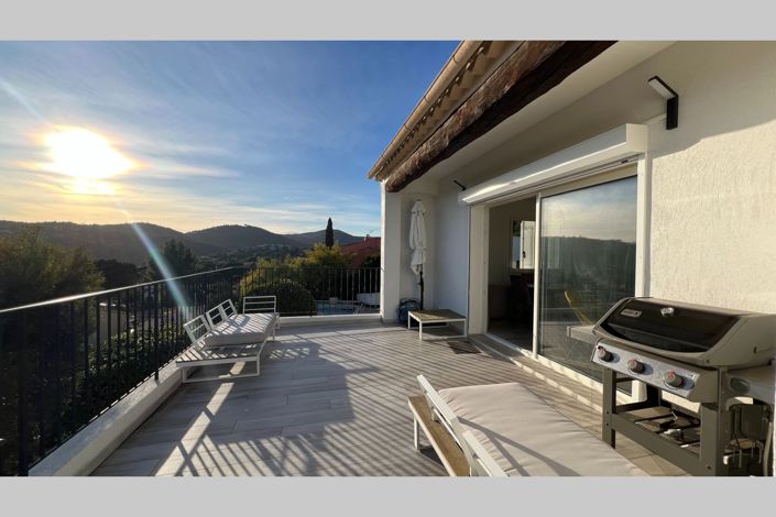 Image No.9-3 Bed House for sale
