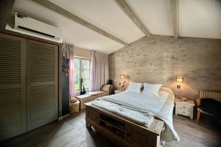 Image No.13-8 Bed House for sale