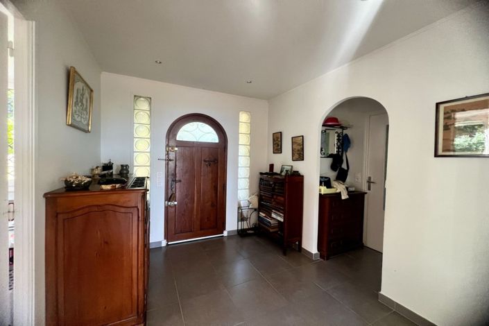Image No.5-4 Bed House for sale