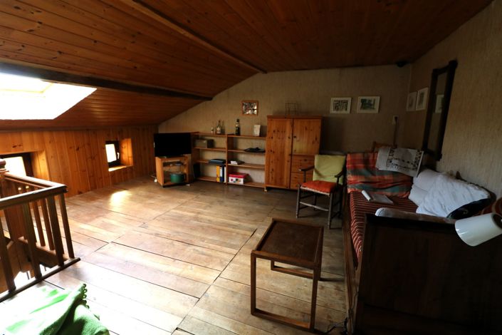 Image No.15-5 Bed House for sale
