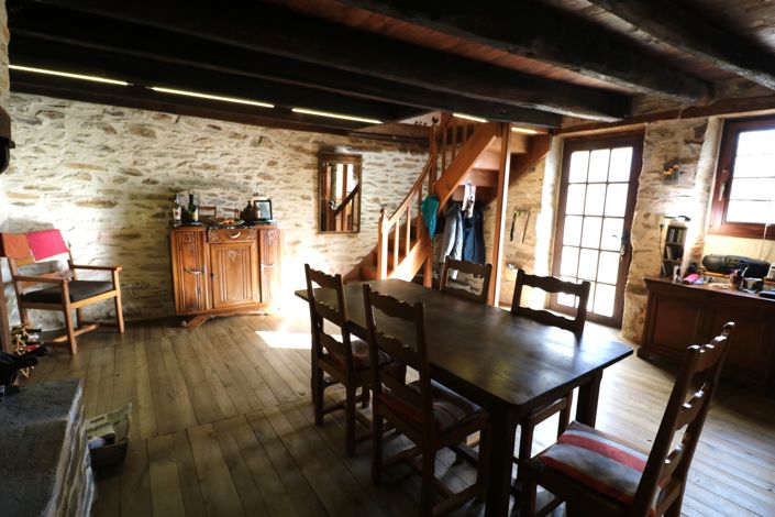 Image No.17-5 Bed House for sale
