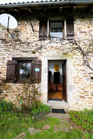 Image No.9-5 Bed House for sale
