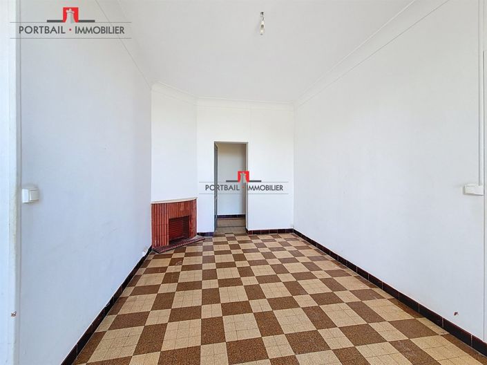 Image No.9-5 Bed House for sale