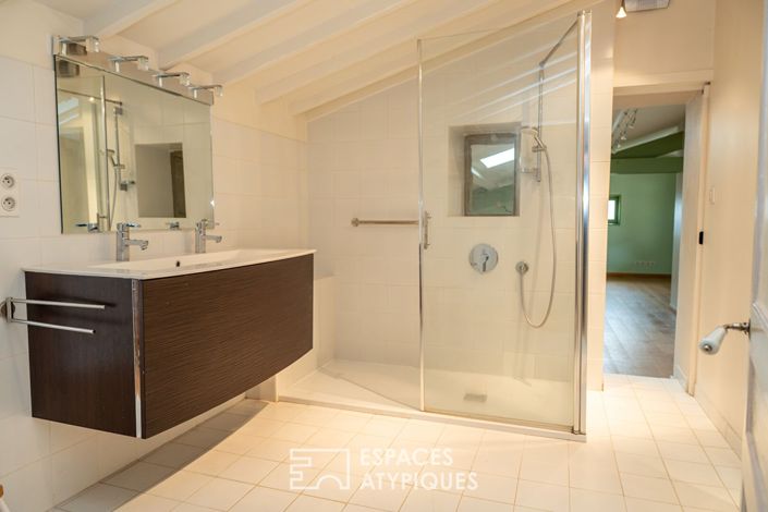 Image No.12-4 Bed Property for sale