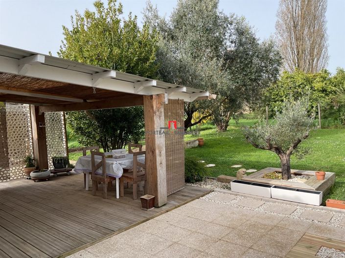 Image No.19-4 Bed House for sale