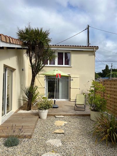 Image No.22-4 Bed House for sale