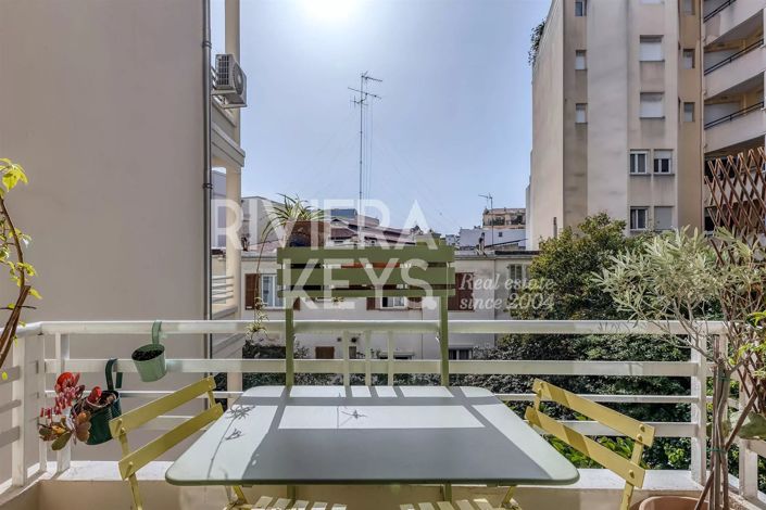 Image No.4-Appartement de 1 chambre à vendre à Nice