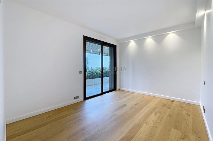 Image No.8-Appartement de 5 chambres à vendre à Cannes