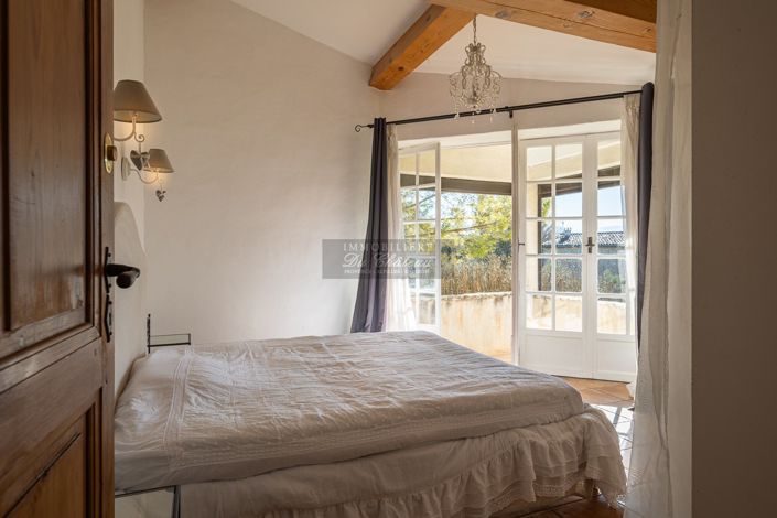 Image No.6-4 Bed House for sale