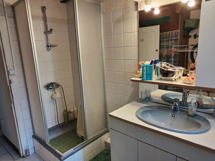 Image No.9-3 Bed House for sale