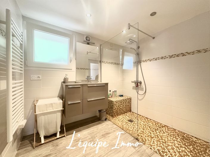 Image No.13-4 Bed House for sale