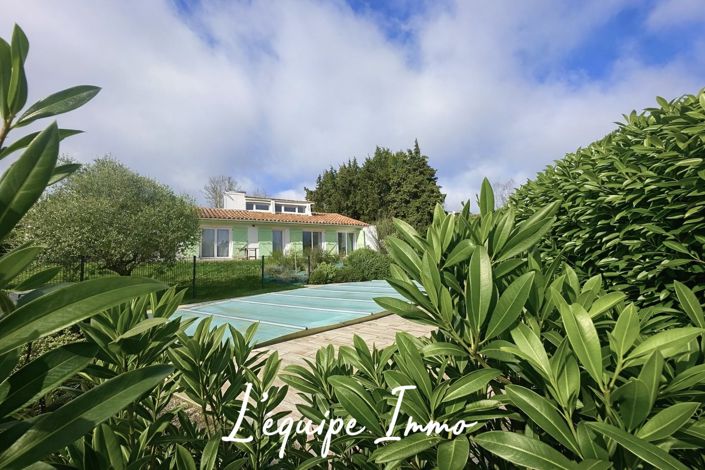 Image No.16-4 Bed House for sale