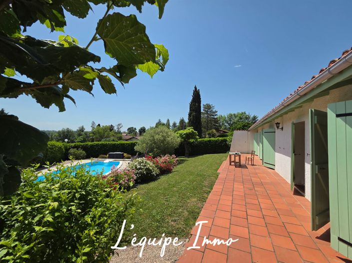 Image No.2-4 Bed House for sale