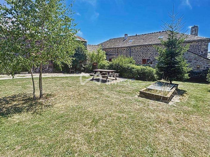 Image No.8-Maison de 8 chambres à vendre à Châteauneuf-de-Randon