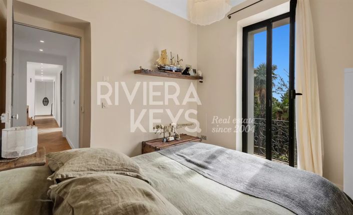 Image No.21-7 Bed House for sale