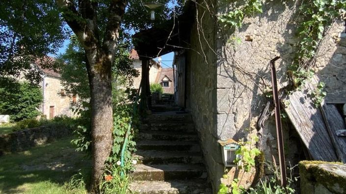 Image No.9-2 Bed House for sale