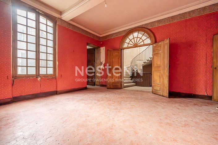 Image No.7-8 Bed House for sale